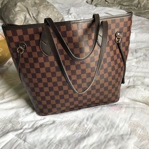 Brown checkered tote